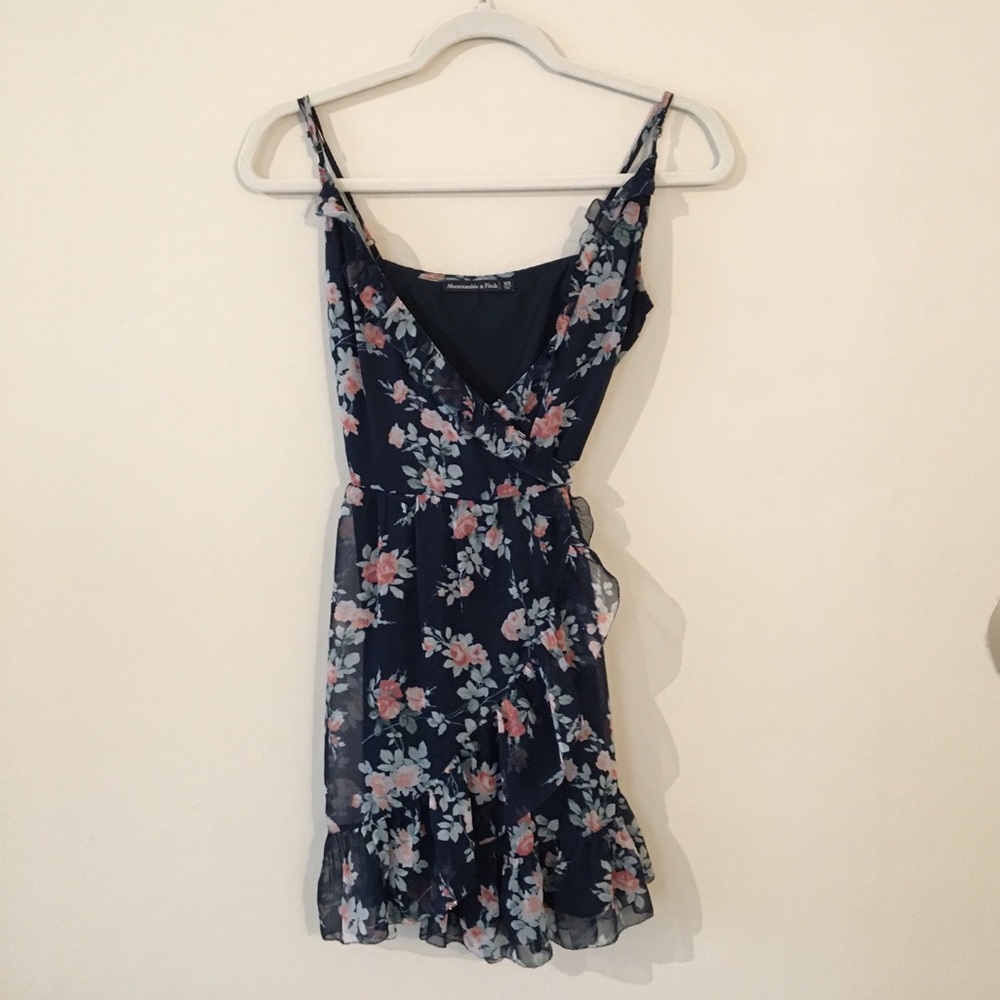 Abercrombie XS floral print dress